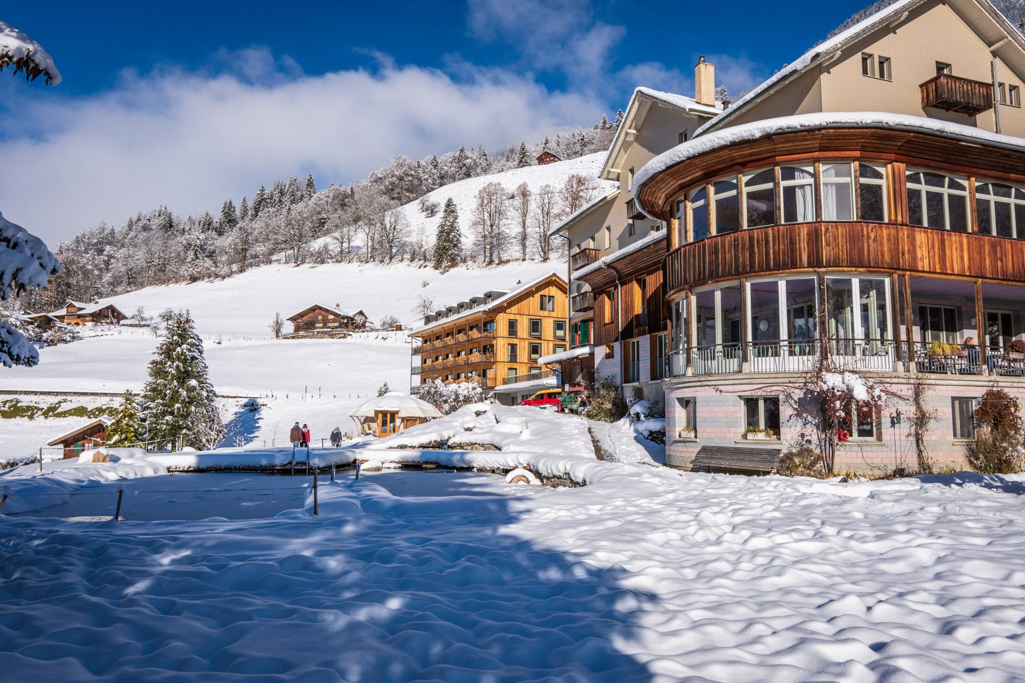 Der Kientalerhof und das Chienehuus im Schnee